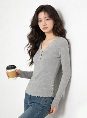 温柔风修身显瘦针织衫女2026春季新款纯色百搭贝壳扣内搭打底T恤