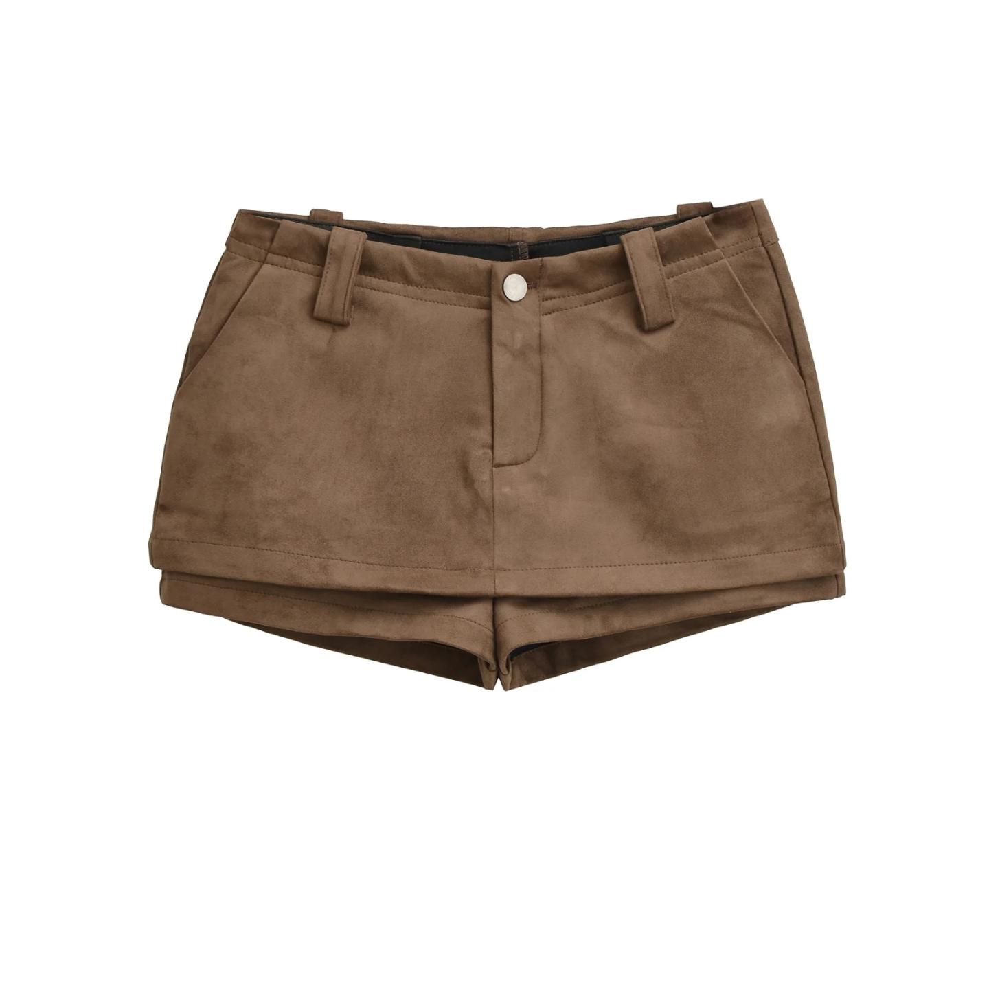 叠穿后臀口袋拼接修身包臀厚短裤