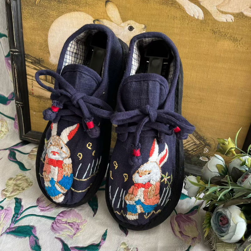 复古风手工刺绣兔子图案儿童汉服鞋千层底布鞋国风女鞋