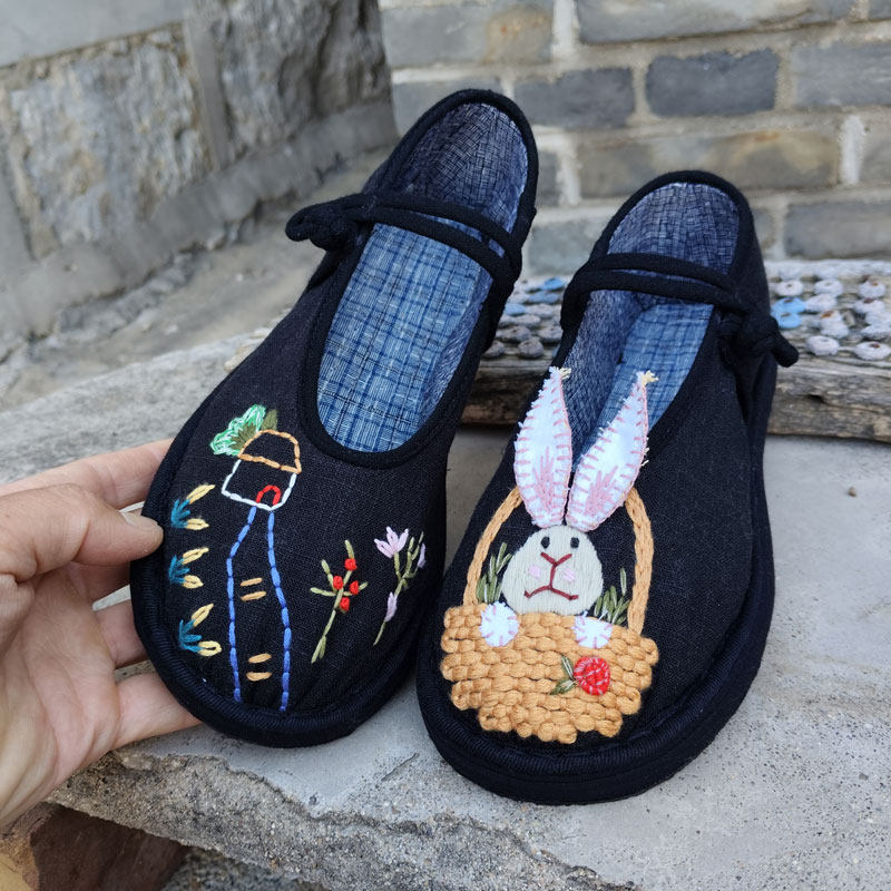 中式风成人儿童汉服鞋女纯手工刺绣兔子千层底布鞋透气舒适系带鞋