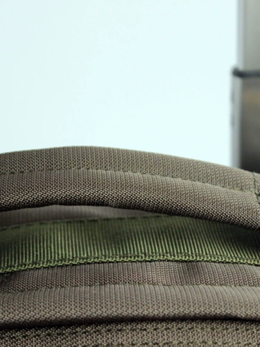 Чемодан, универсальный рюкзак, вместительная и большая водонепроницаемая сверхлегкая сумка для путешествий подходит для мужчин и женщин, надевается на плечо