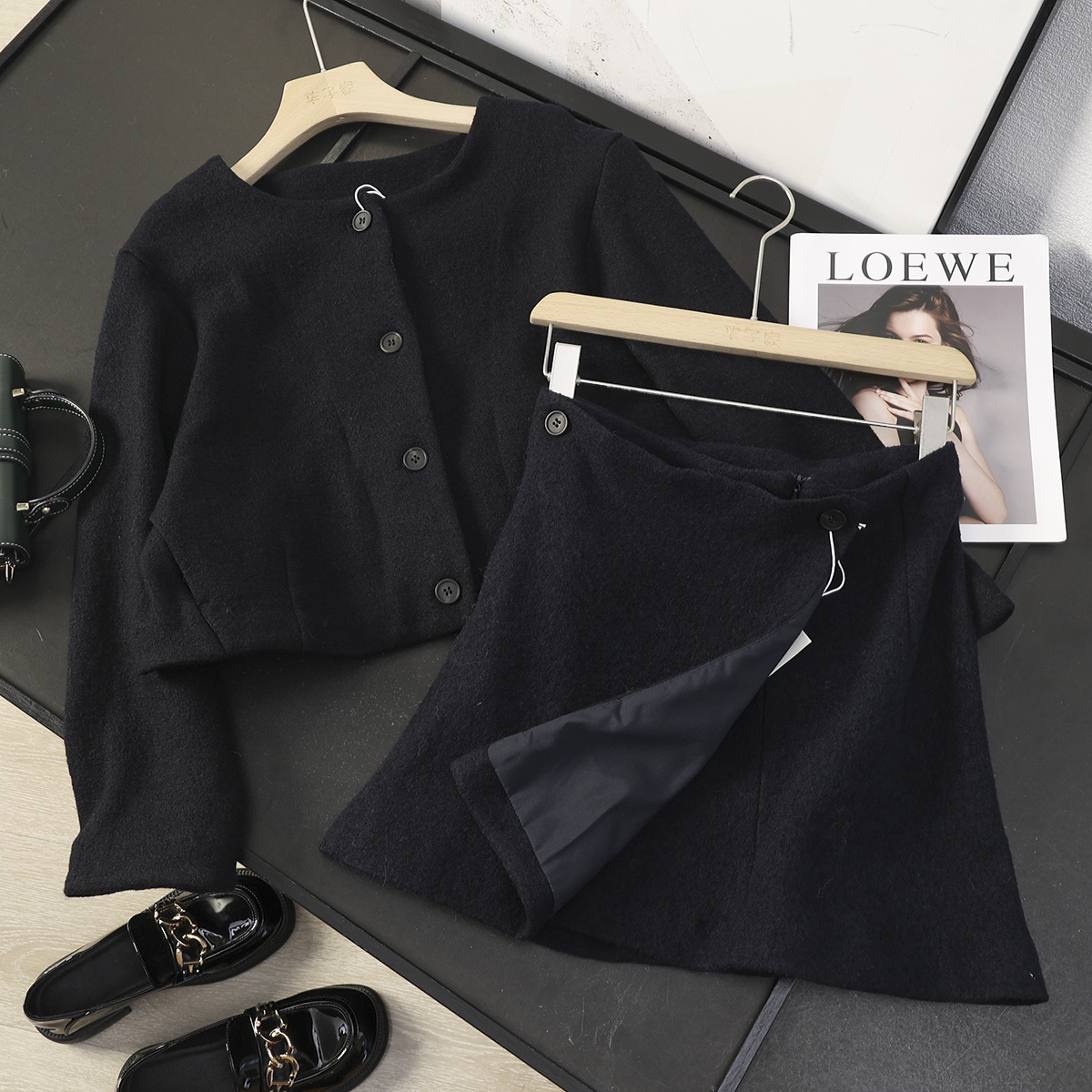 羊毛混纺圆领针织开衫半身裙套装