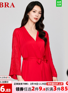安莉芳旗下E-BRA本命年红色缎面雪纺花边装饰睡袍女家居服KL00159