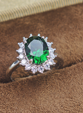 戴妃款祖母绿水晶925银戒指