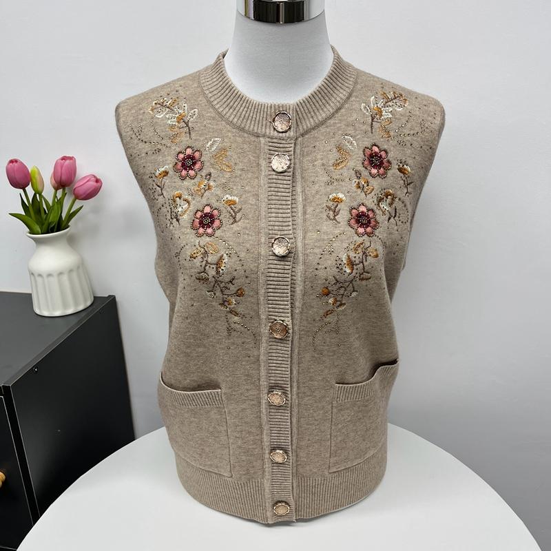 妈妈装一体绒外套毛衣女秋冬款中老年人加绒时尚刺绣奶奶针织开衫