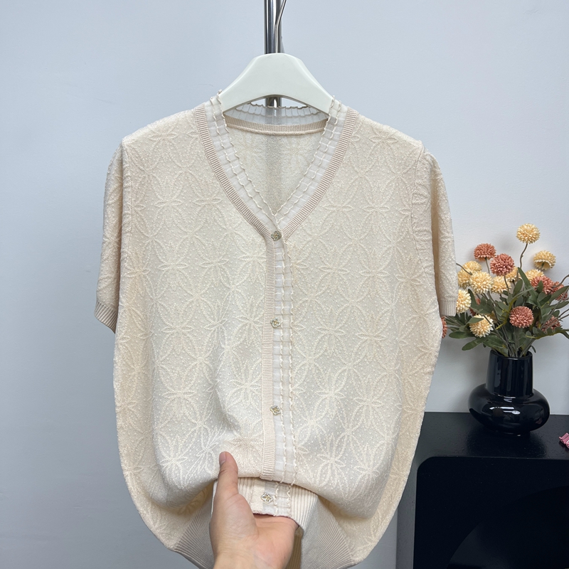 妈妈夏装V领冰丝上衣服中年女士短袖T恤蕾丝边中老年夏季高贵小衫