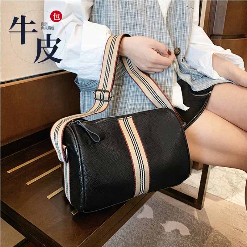 真皮女包新款宽带头层牛皮包波士顿包简约时尚单肩斜挎包女士包包