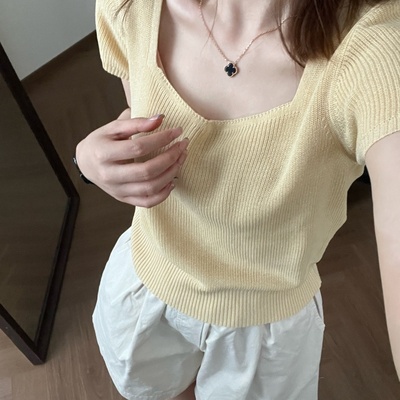 此外方领针织短袖T恤女