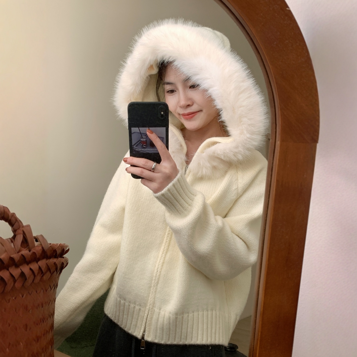 此外 连帽毛毛款领可拆卸针织开衫女2025冬新款纯色短款毛衣外套