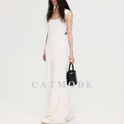 白色丝绒亮片吊带鱼尾高腰礼服