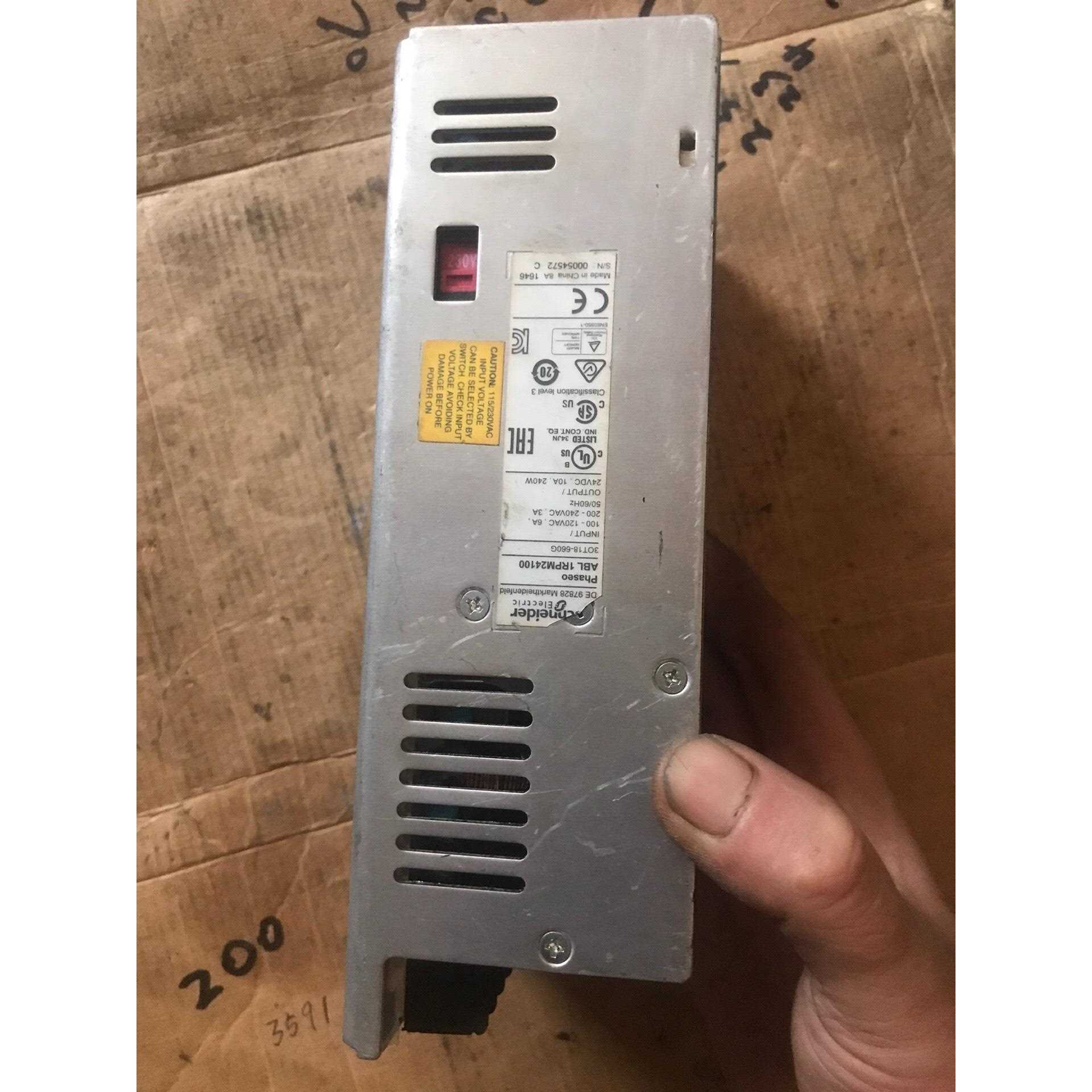 标价是空箱-ABL 1RPM24100施耐德开关电源，包好，200包邮议价