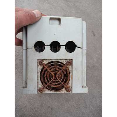 标价是空箱-恒通变频器 HT6000EV2L2007 0.75K议价