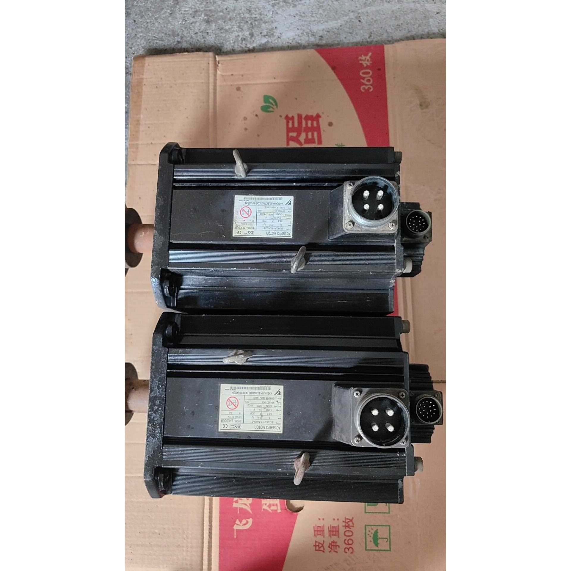 标价是空箱-安川二代SGDM-1AADA/SGMGH-1AACA61伺服议价