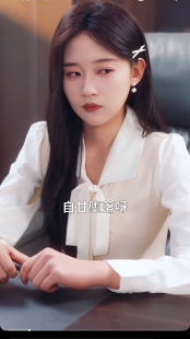 法式假两件连衣裙女春季2025别致设计感不规则小个子裙