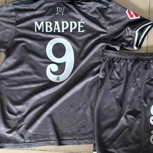 NewRealMadrid足球服