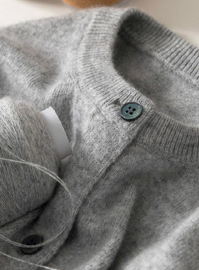 气质爆棚！定制2023秋冬新款羊绒开衫女圆领男短款毛衣外套宽松潮