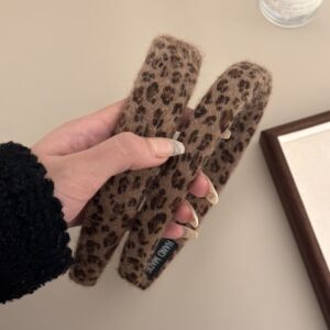 复古气质豹纹发箍女秋冬网红2023年新款百搭外出韩式高级感头箍女