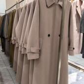 尼万小山羊绒风衣经典 款