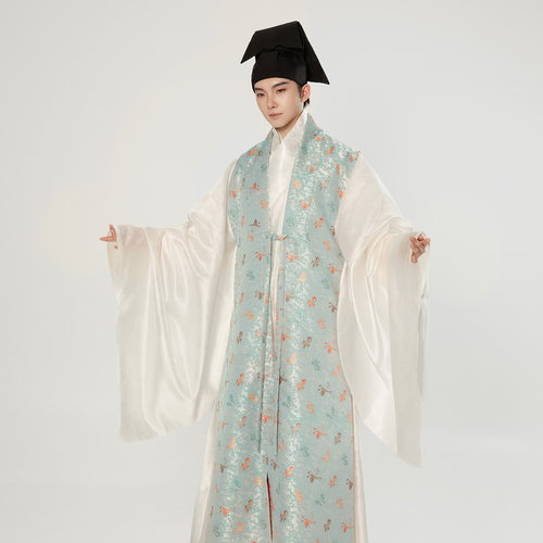 涤纶织金金鱼闹彩蝶长比甲