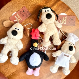 现货 日本限定正版Wallace Gromit掌门狗厨师飞行员毛绒公仔挂件