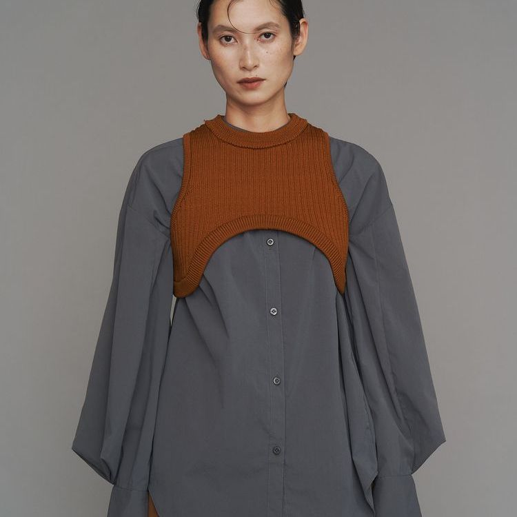 UN三D秋冬新款W三角褶皱衬衫