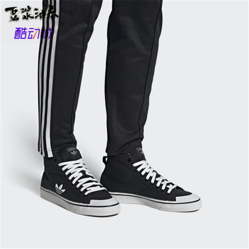 adidas三叶草黑白情侣滑板鞋