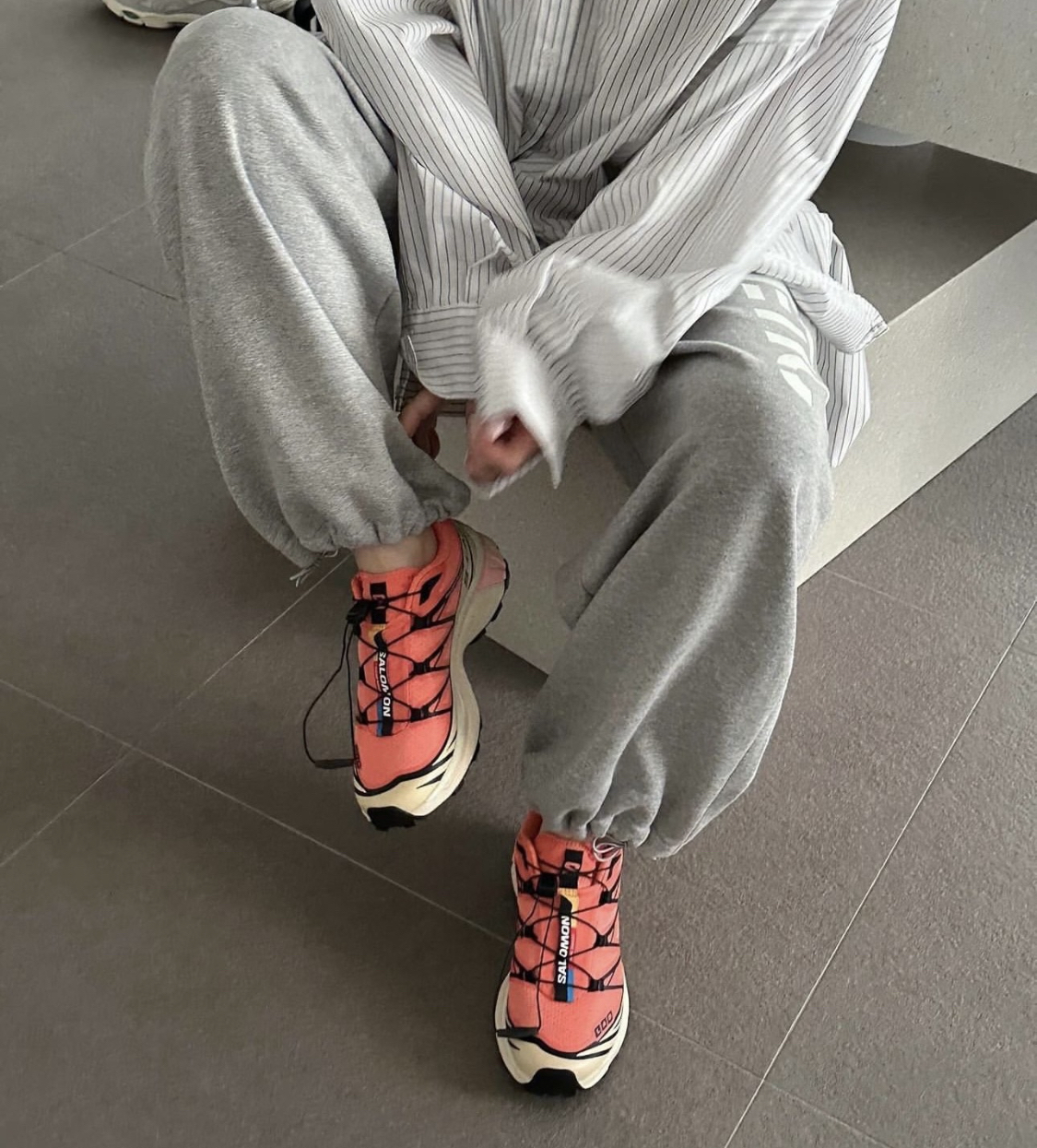 SALOMON萨洛蒙 XT6 舒适时尚 防滑耐磨 低帮 生活休闲鞋火烈鸟红