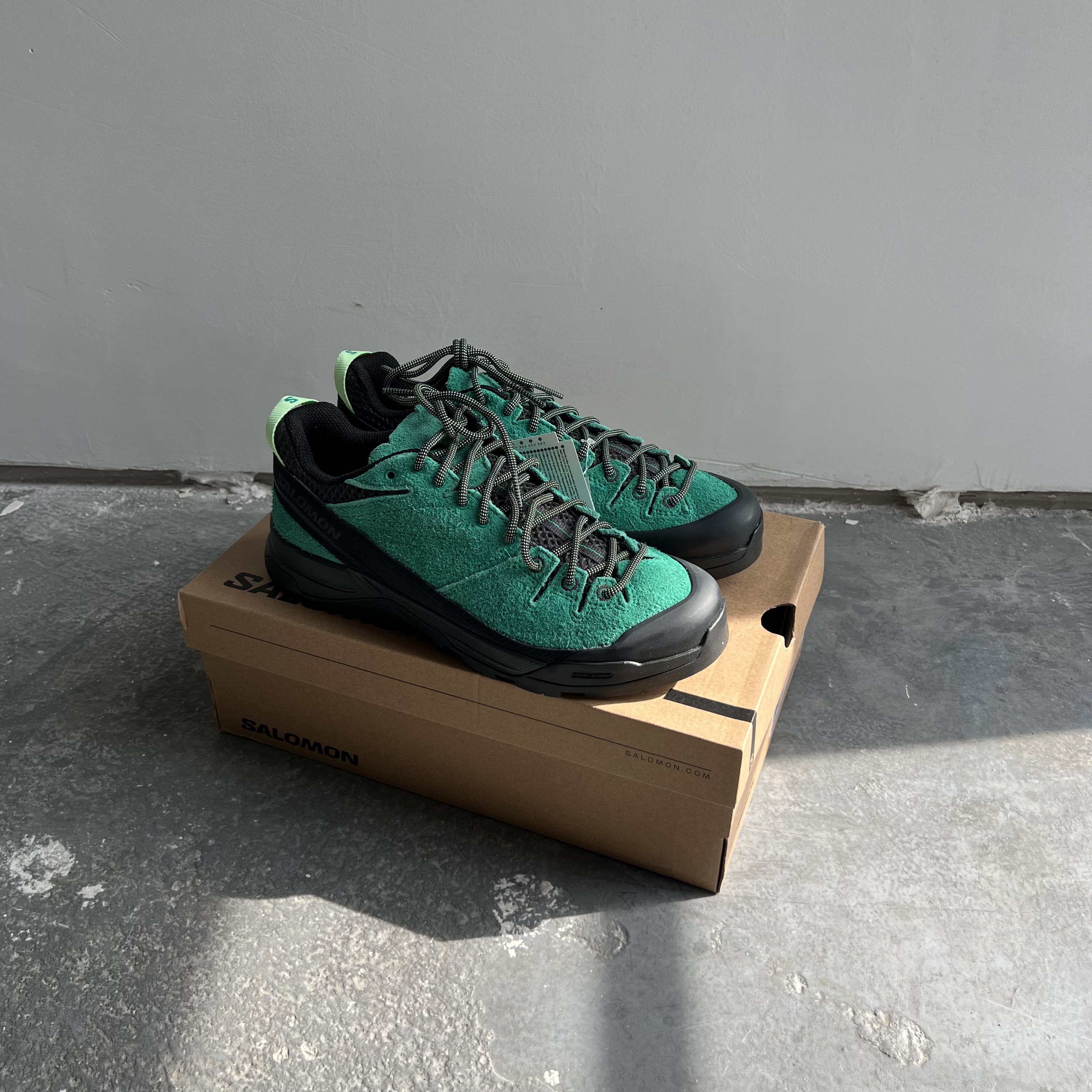 SALOMON萨洛蒙XALP SUEDE减震包裹性支撑耐磨轻便跑步鞋男女同款