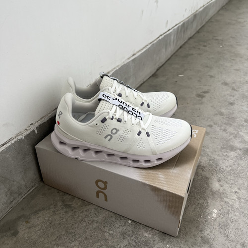 On昂跑 Cloudsurfer Trail m训练型缓震透气夏季低帮跑步鞋雾白