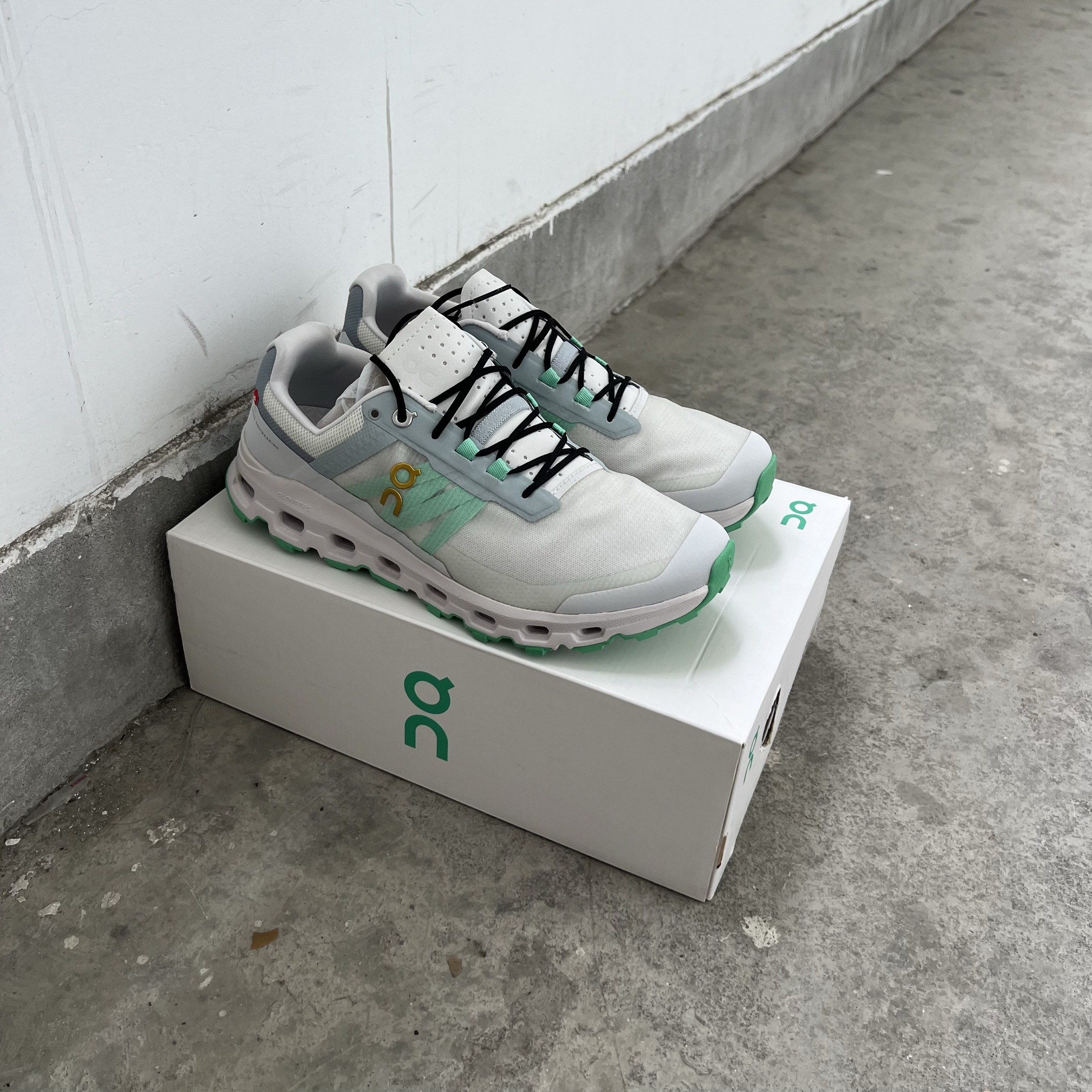 ON昂跑cloudvisat越野跑步鞋轻量缓震抓地力强简约耐磨女款跑鞋