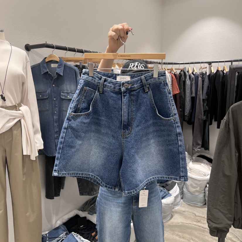 八1209韩国东大门运动短裤热销区4528141冬季炸街正品时装休闲