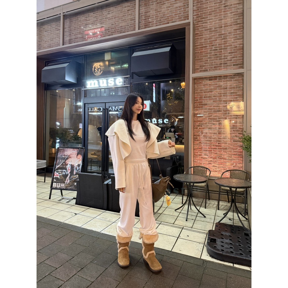 八1125韩国东大门运动瑜伽外套短款大衣区4502801街头正品英伦