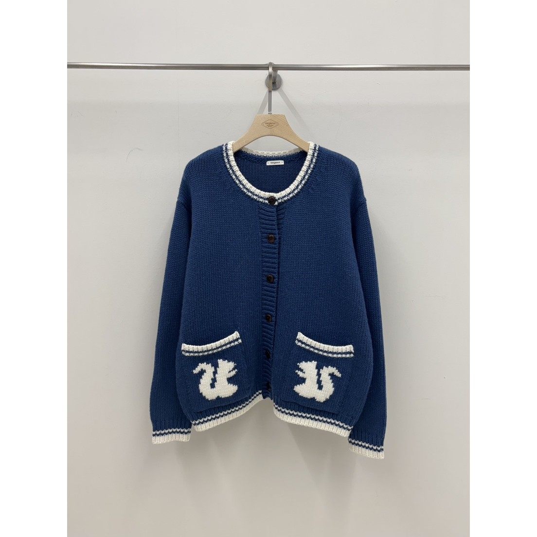 八1105韩国东大门运动户外针织衫区4476833流行通勤高档纯色档口