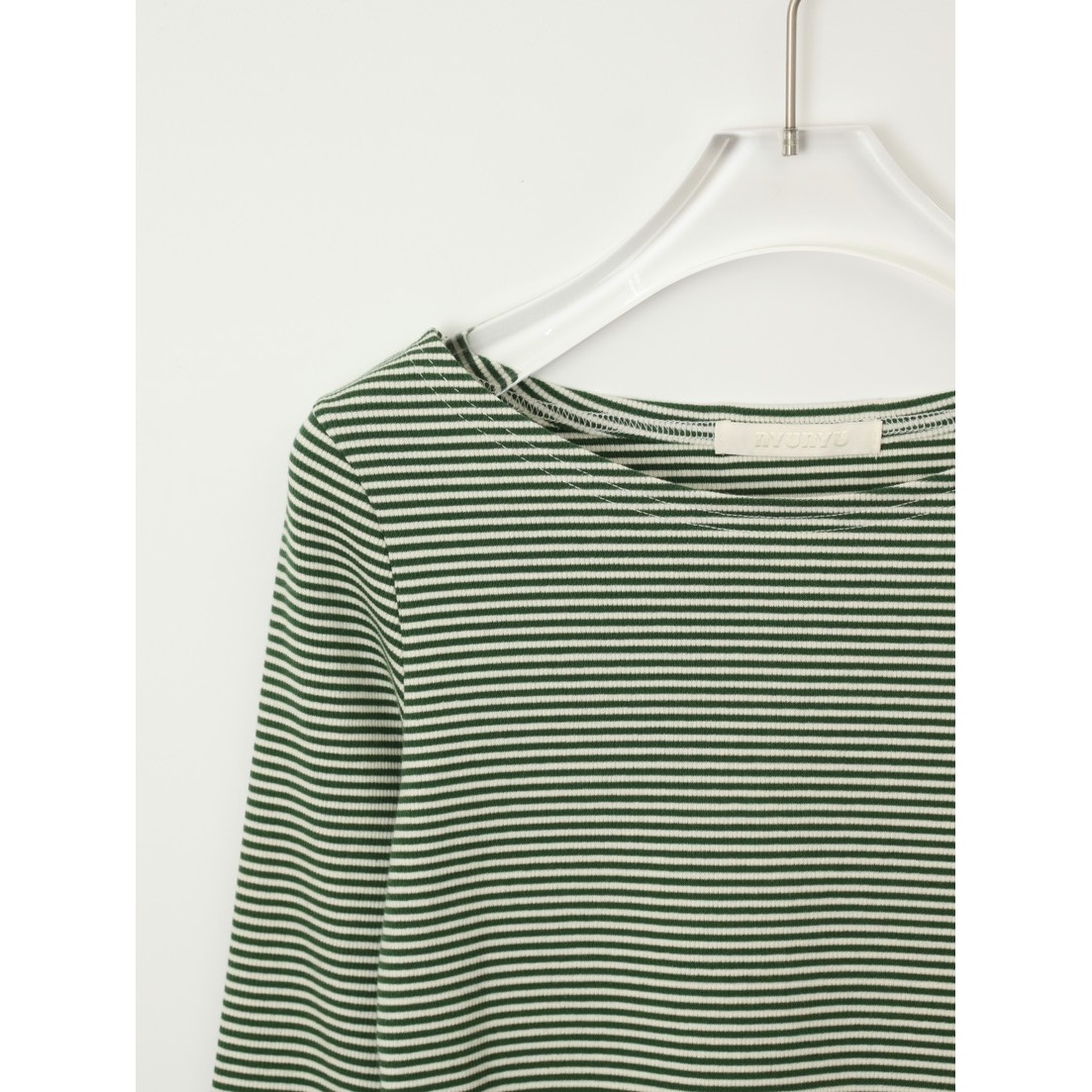 八1015韩国东大门运动瑜伽T恤区4461577直邮别致人气简洁秋季都市