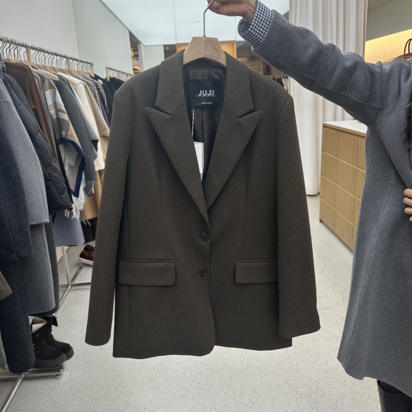 八1105韩国东大门运动瑜伽外套短款大衣区4476111纯色档口正品