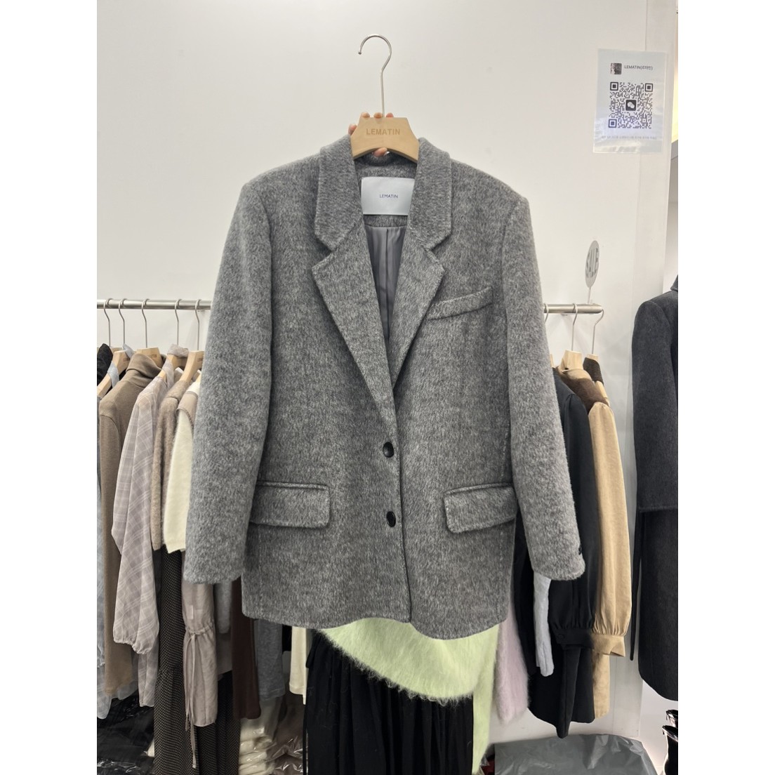 八1015韩国东大门运动瑜伽外套短款大衣区4461267纯色修身正品