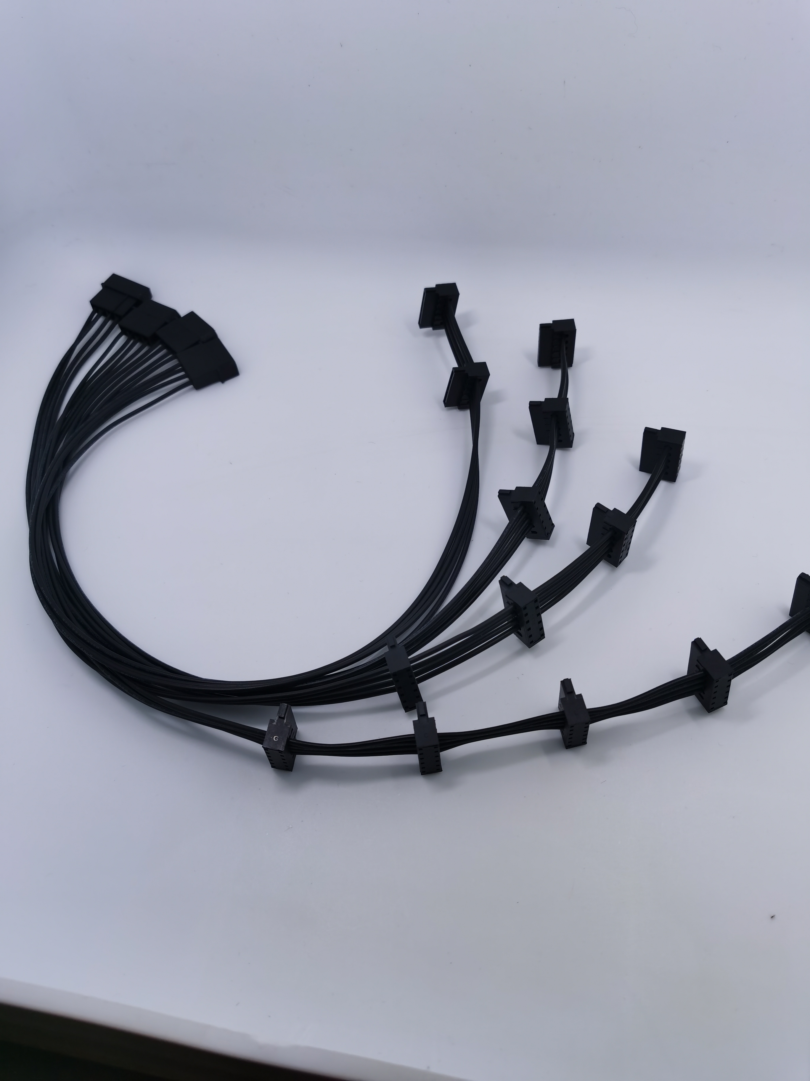 大4p母头转sata电源线硬盘供电线