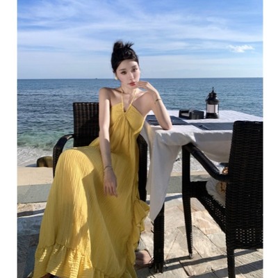 海边旅游度假风性感黄色露背长裙