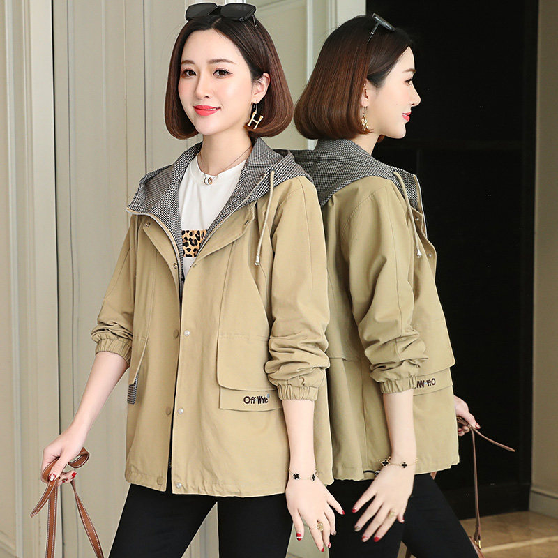 女士短款外套2026春秋新款中年妈妈休闲大码胖mm工装纯棉夹克上衣