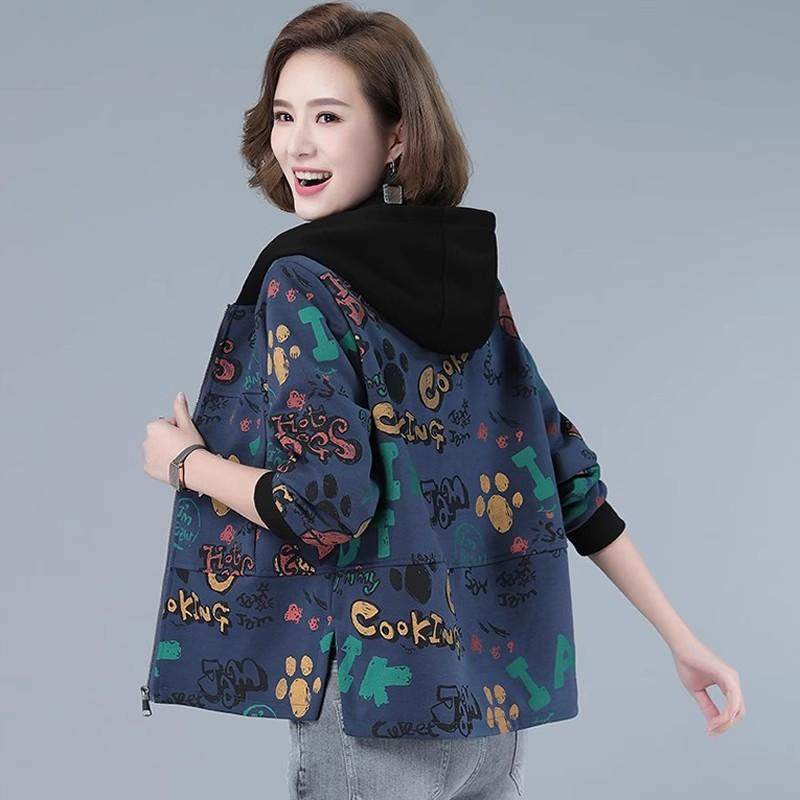 中老年短外套女宽松2025春秋新款洋气妈妈印花卫衣女连帽夹克上衣