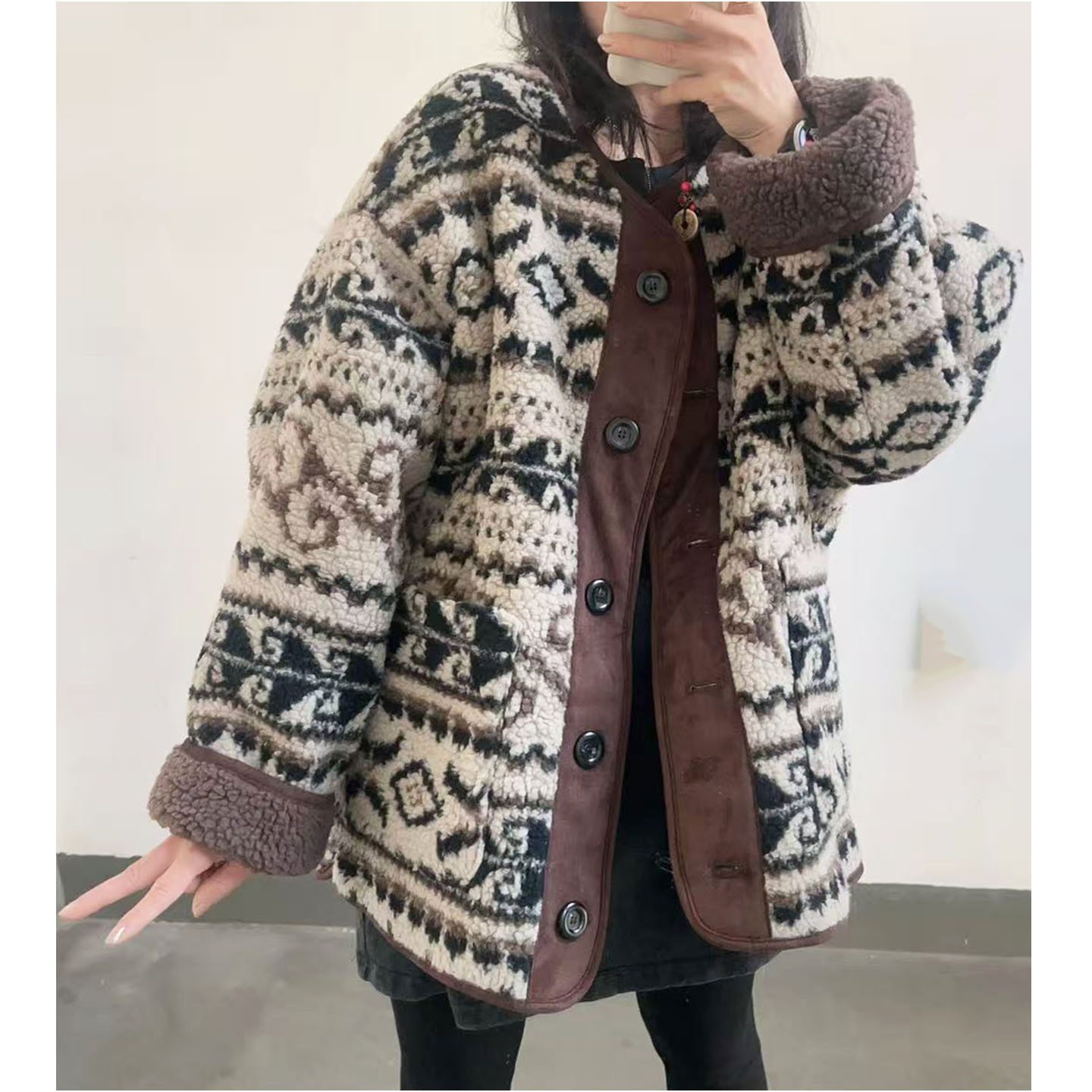 韩系复古费尔岛提花仿羊羔毛外套