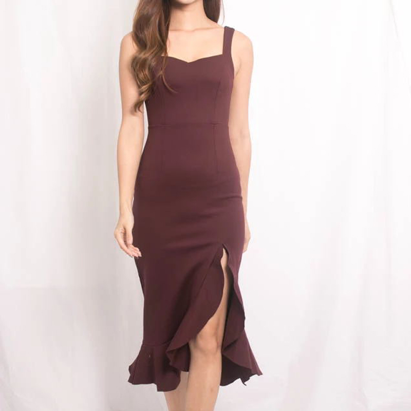 Long sexy dress, mid-length, bright catchy style, hip-accented, tight Long sexy dress, mid-length, bright catchy style, hip-accented, tight