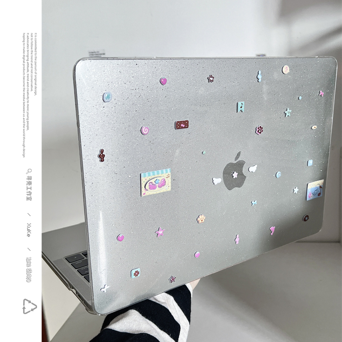 寻壳ins韩风翅膀草莓2025款适用macbookair保护壳13.6寸m4苹果macbookpro套15笔记本电脑14寸16键盘膜air透明