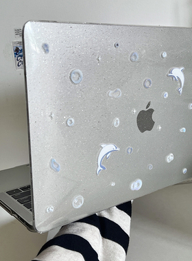 ins蓝色泡泡海豚2025款适用macbookair保护壳13.6寸m4苹果macbookpro套15笔记本电脑14寸16键盘膜air外透明女