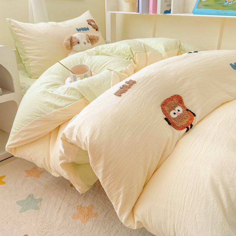 THE NEW PRINCESS STYLE COTTON FOUR-PIECE SET IN THE BEGINNING OF THE SCHOOL SEASON IS A SMALL FRESH AND SIMPLE COTTON QUILT COVER SOFT STUDENT DORMITORY BED SHEETS