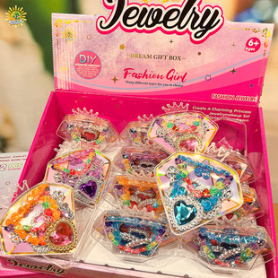 外贸儿童新款手链玩具 3-6岁女孩过家家玩具仿真宝石项链戒指耳环