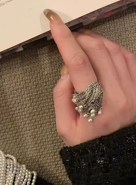 网红欧阳同款珍珠流苏开口戒指女小众设计感指间balletcore指环潮