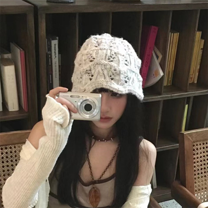 森系穿搭早秋薄款混色毛线帽镂空