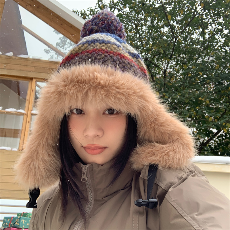 加厚加绒彩虹条纹针织护耳雷锋帽