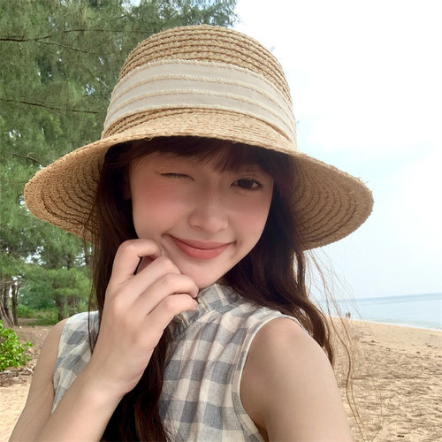 南法度假风高级感优雅拉菲草帽女